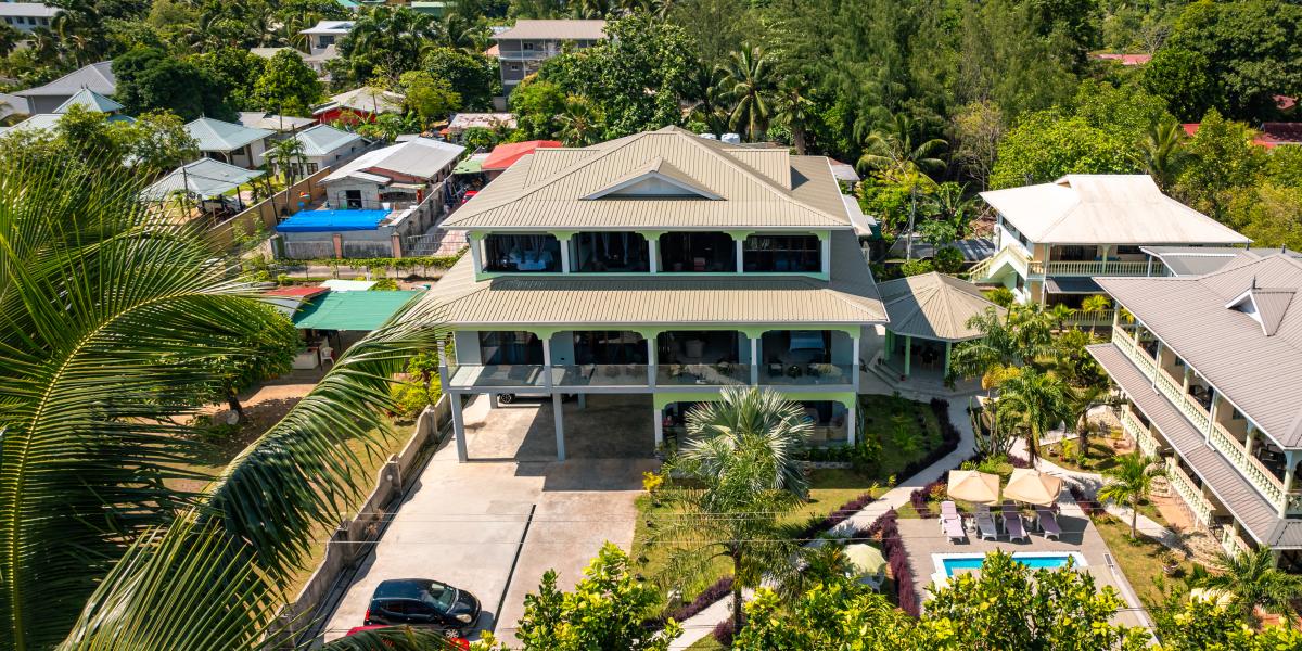 Green Palm Self Catering Apartments & Chalets