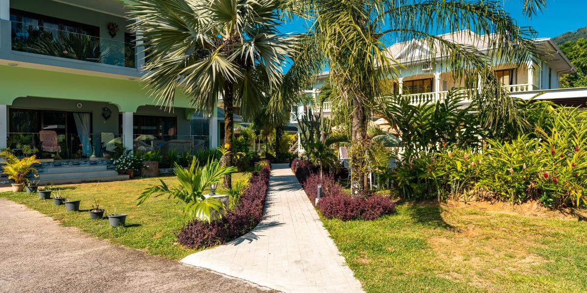 Green Palm Self Catering Apartments & Chalets