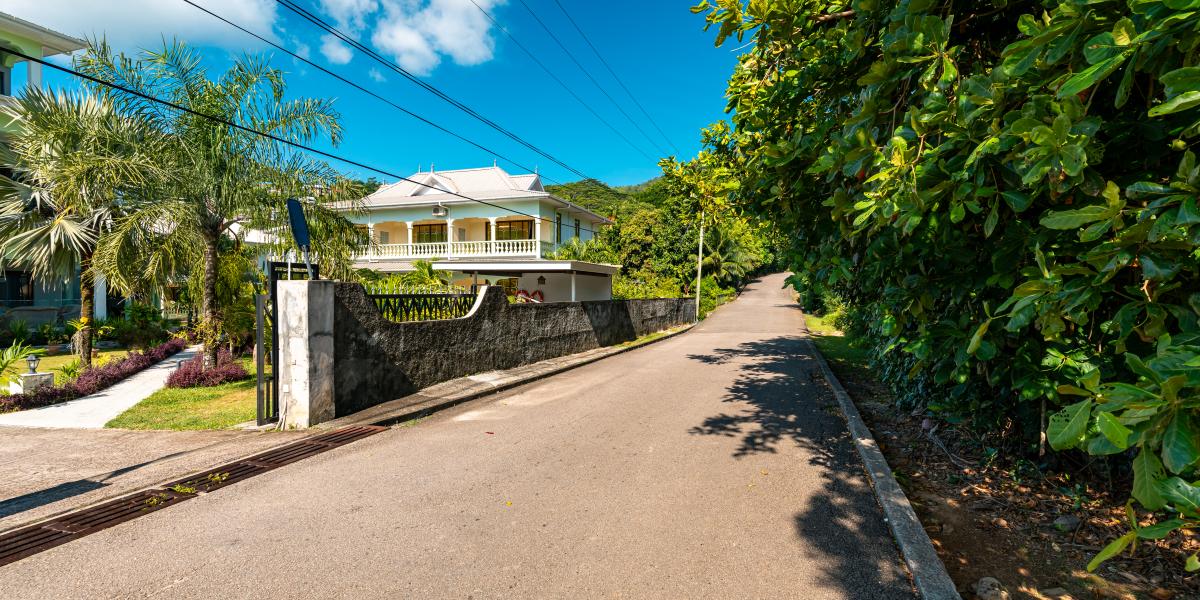 Green Palm Self Catering Apartments & Chalets