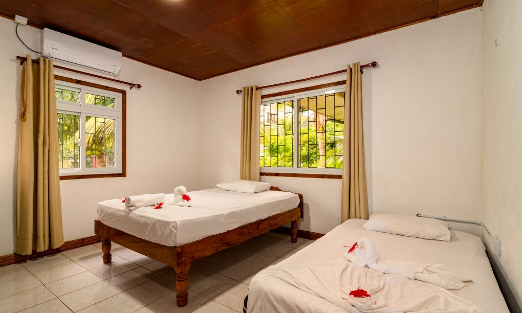 88 Days Self Catering - Chalet 2 chambres