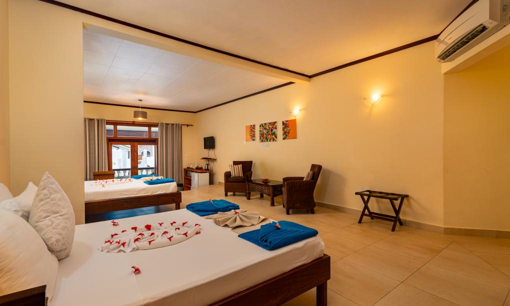 Sun Properties and Resort - Camera Superior