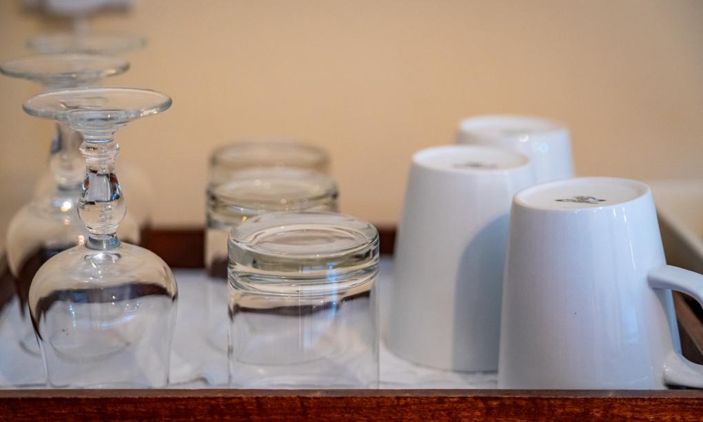 Sun Properties and Resort - Camera Superior