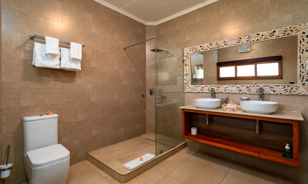 Sun Properties and Resort - Camera Superior