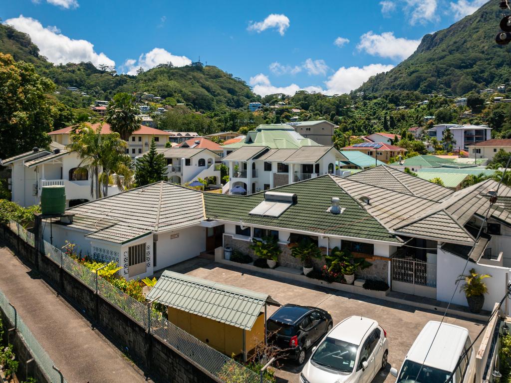 Sun Properties and Resort - Foto 8