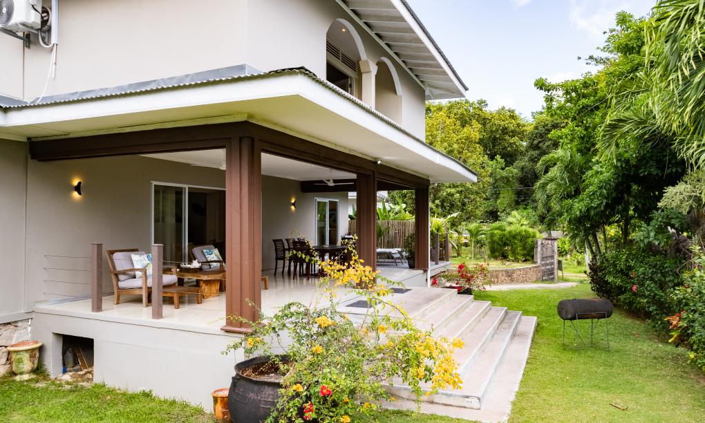 Anse Boudin Chalets & Villa