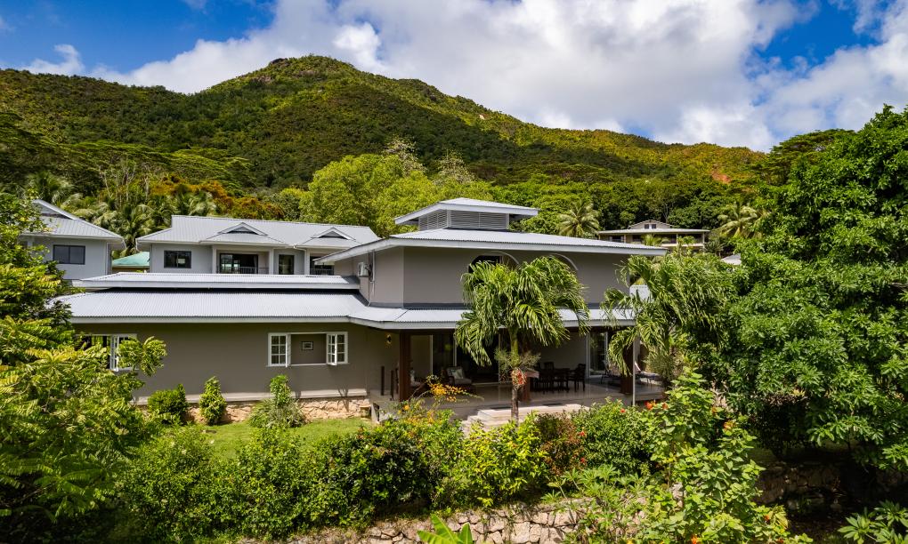 Anse Boudin Chalets & Villa