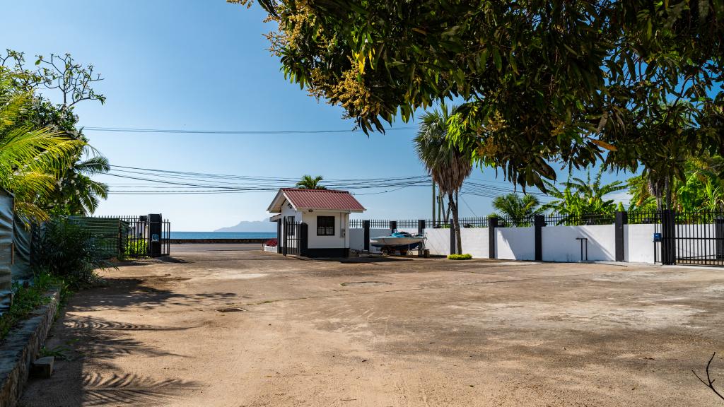 Foto 46: The Salty Palms - Mahé (Seychellen)