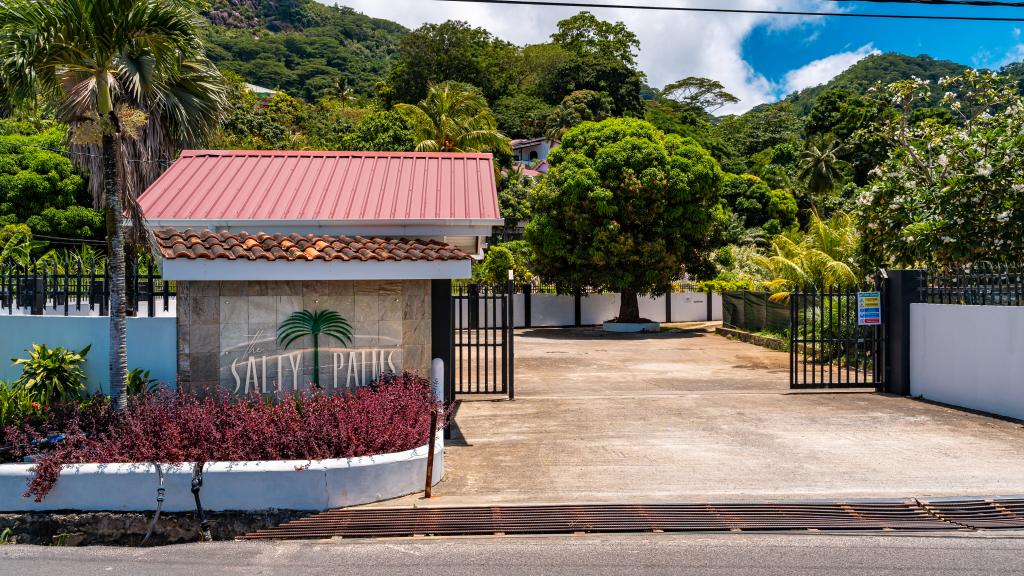 Foto 44: The Salty Palms - Mahé (Seychellen)