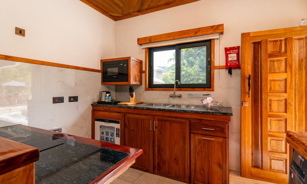 Alibel Beach Villa - Studio Orange