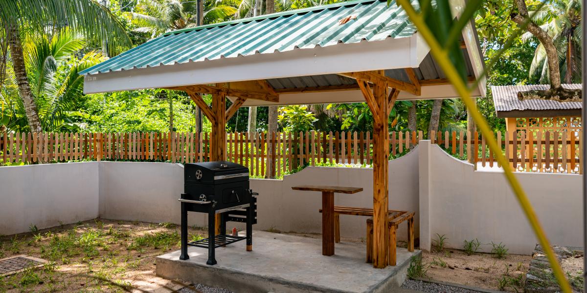 Alibel Beach Villa - Studio Avocado