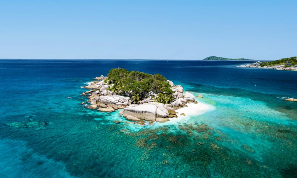 CST Charters BETWEEN