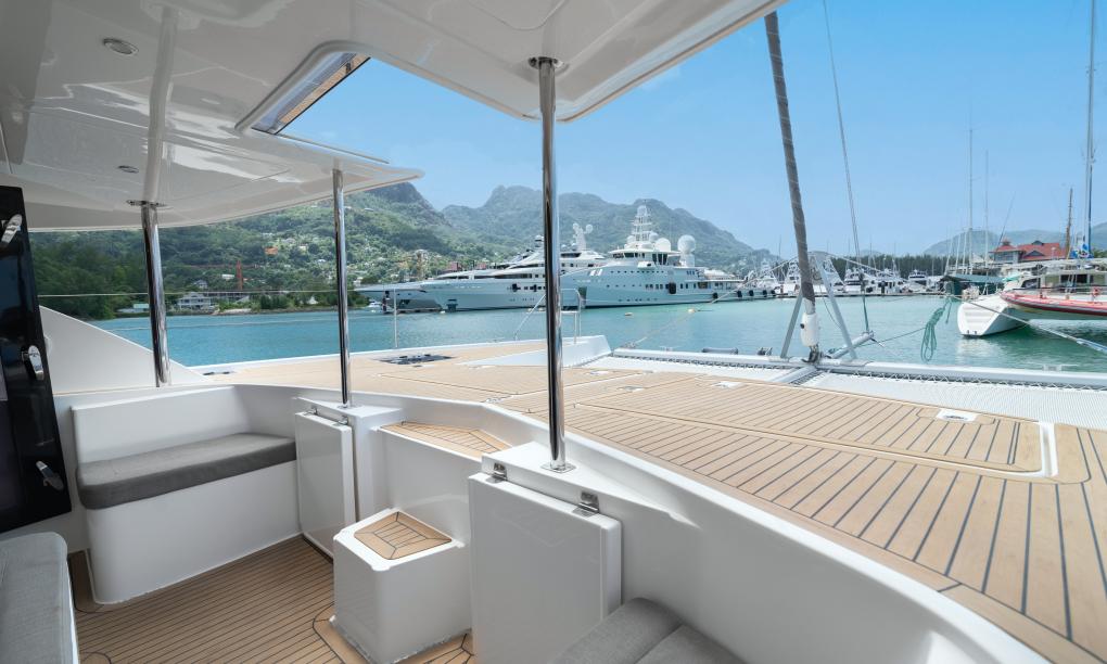 CST Charters BETWEEN