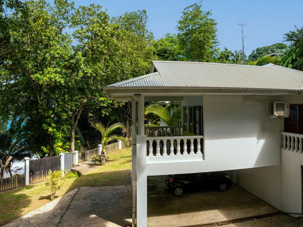 Glacis Beach Villa - Photo 7