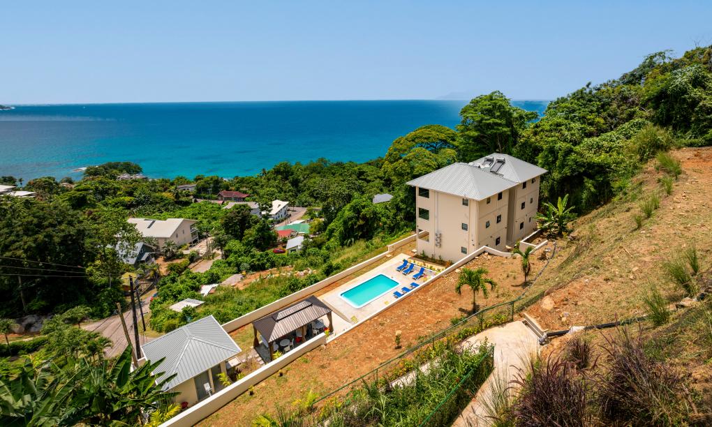 Tropical Secrets Holiday Apartments