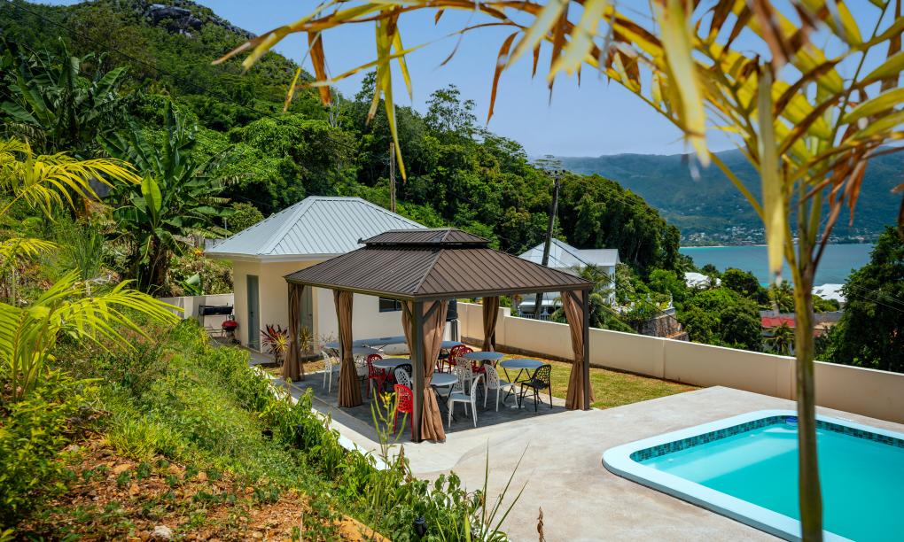 Tropical Secrets Holiday Apartments