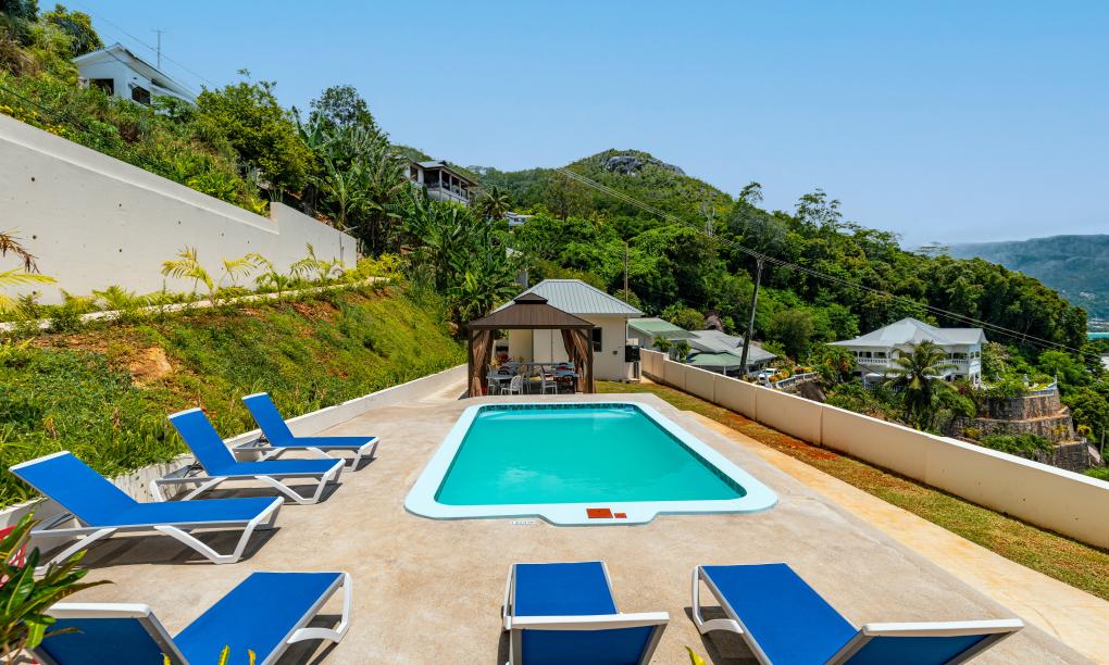 Tropical Secrets Holiday Apartments