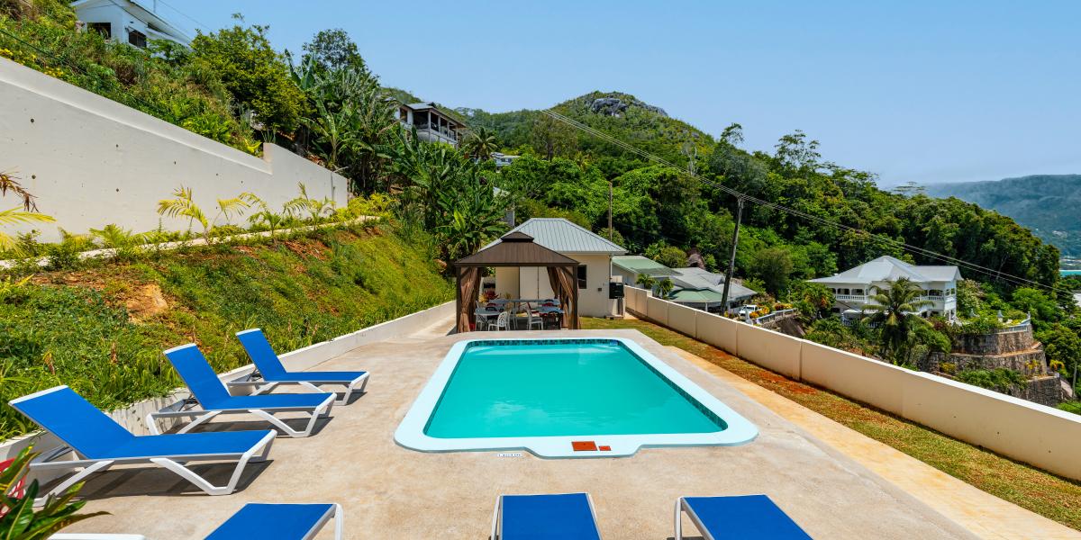 Tropical Secrets Holiday Apartments