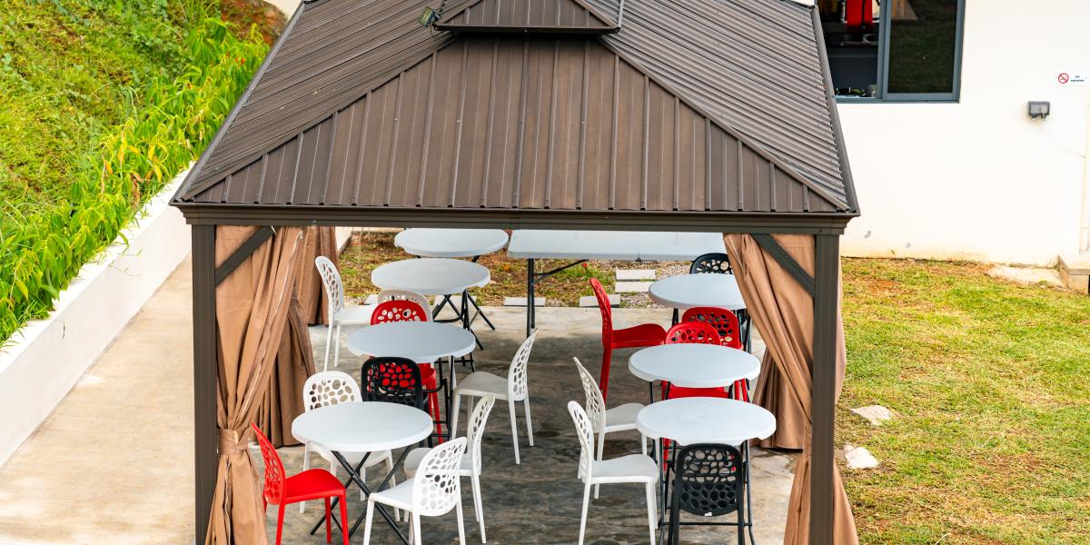 Tropical Secrets Holiday Apartments