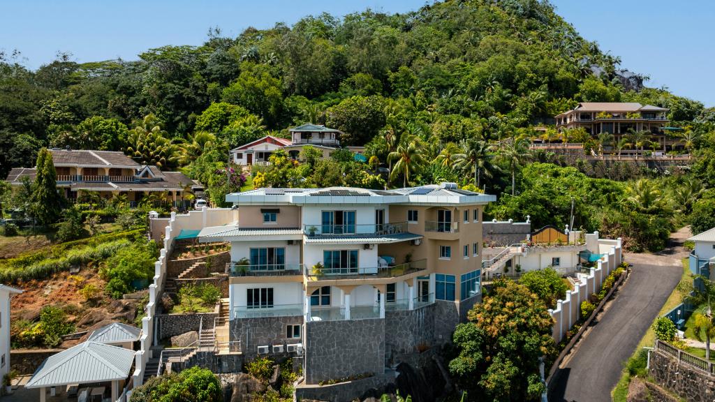 Photo 2: Ocean Pearl Villa - Mahé (Seychelles)