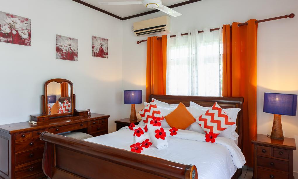 Leo Self Catering - 2-Bedroom Apartment