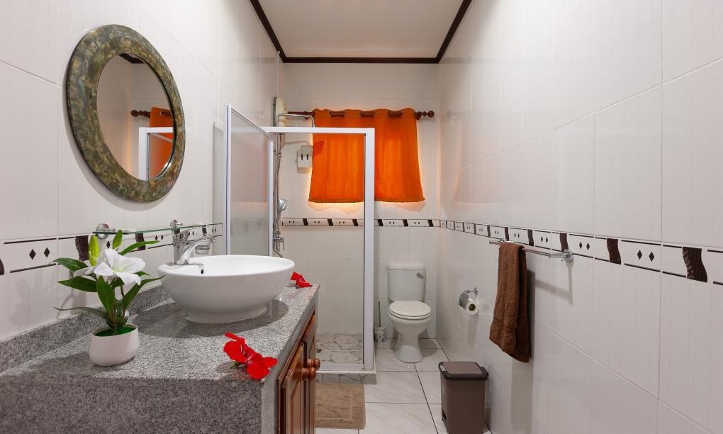 Leo Self Catering - 2-Bedroom Apartment