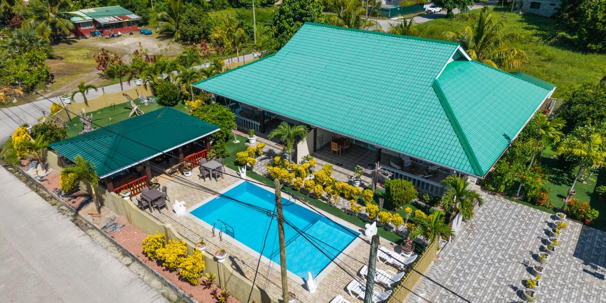 Leo Self Catering