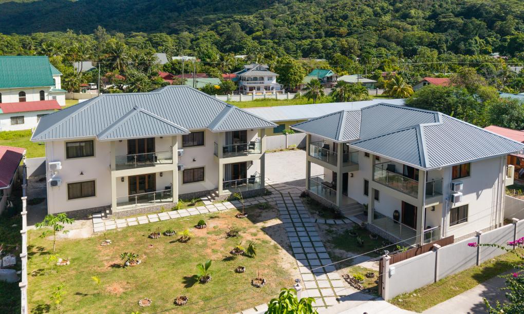 Yvon's Tropical Villa