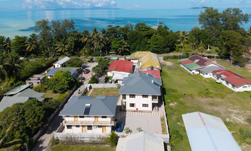 Yvon's Tropical Villa