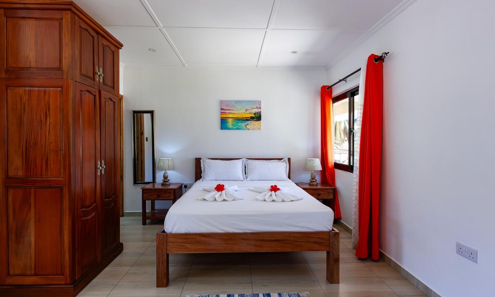 Yvon's Tropical Villa - Deluxe Studio