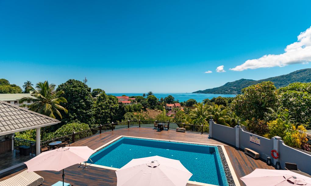 D'Offay Seaview Apartments