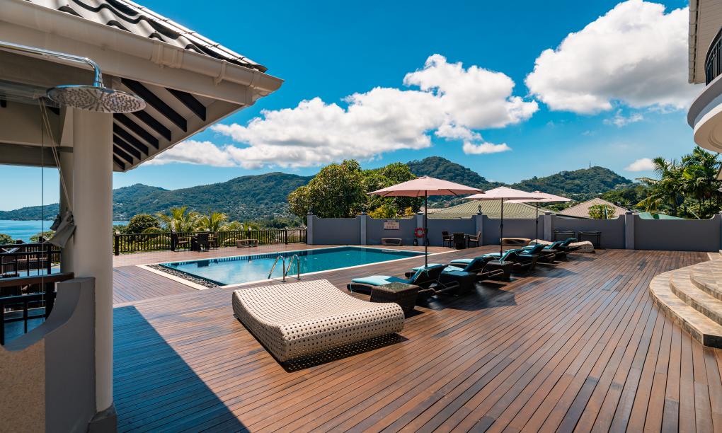 D'Offay Seaview Apartments