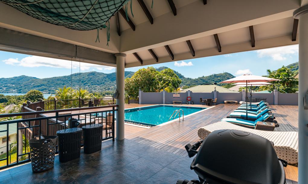 D'Offay Seaview Apartments