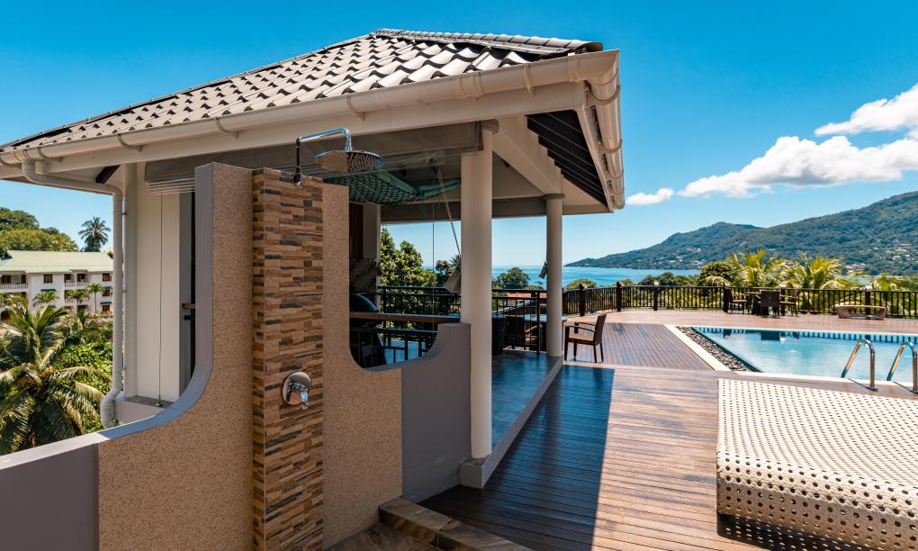 D'Offay Seaview Apartments