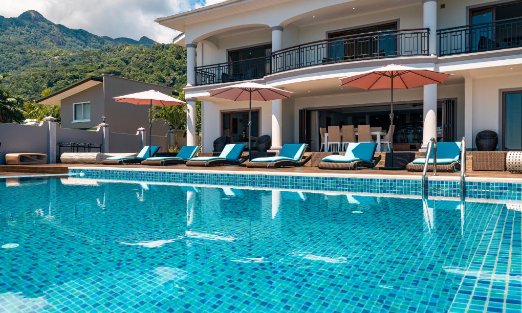 D'Offay Seaview Apartments