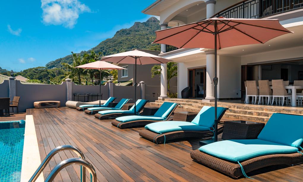 D'Offay Seaview Apartments