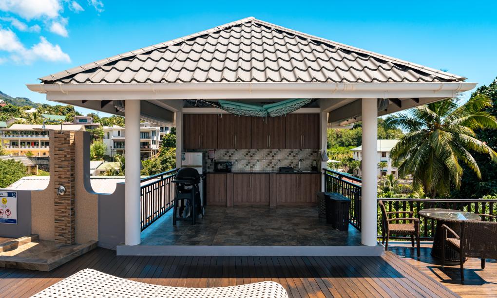 D'Offay Seaview Apartments