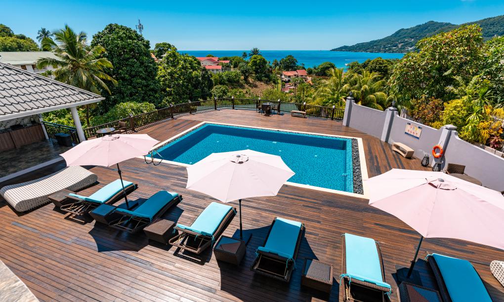 D'Offay Seaview Apartments