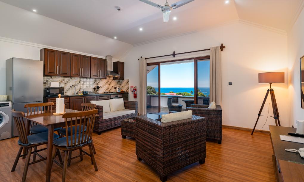 D'Offay Seaview Apartments - Penthouse