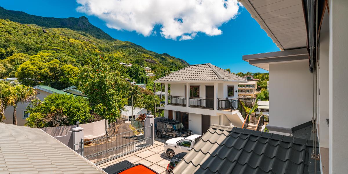 D'Offay Seaview Apartments