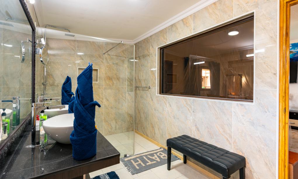 Chello's Villa - 1-Bedroom Apartment