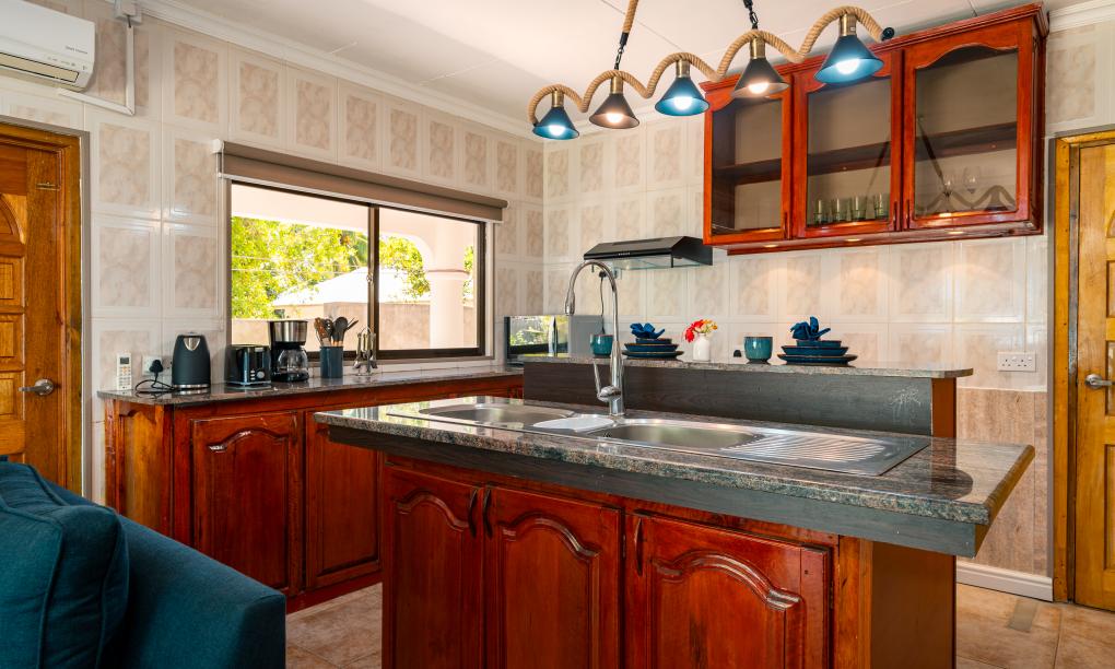 Chello's Villa - 1-Bedroom Apartment