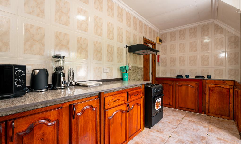 Chello's Villa - 1-Bedroom Apartment