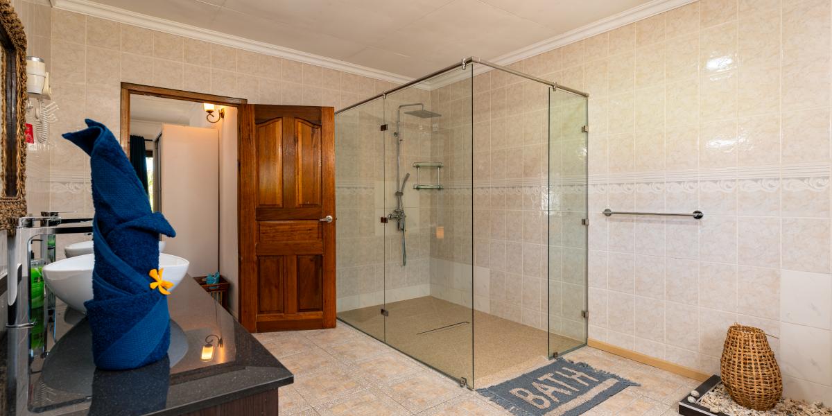 Chello's Villa - 1-Schlafzimmer-Appartement mit Balkon