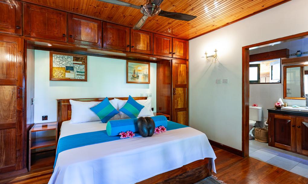 Paragon Luxury Villa - Deluxe Double Room