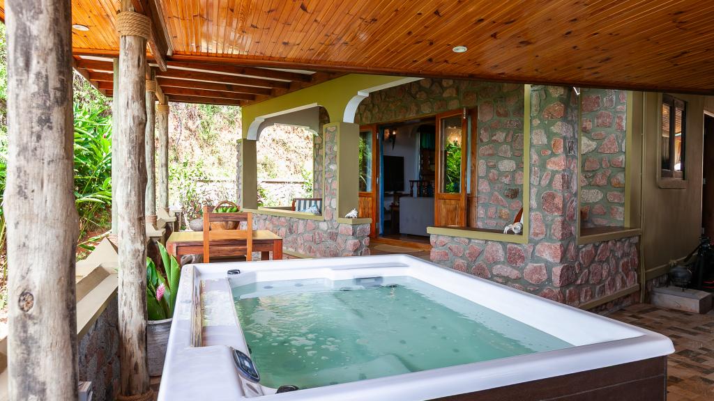 Foto 3: Paragon Luxury Villa - Praslin (Seychellen)