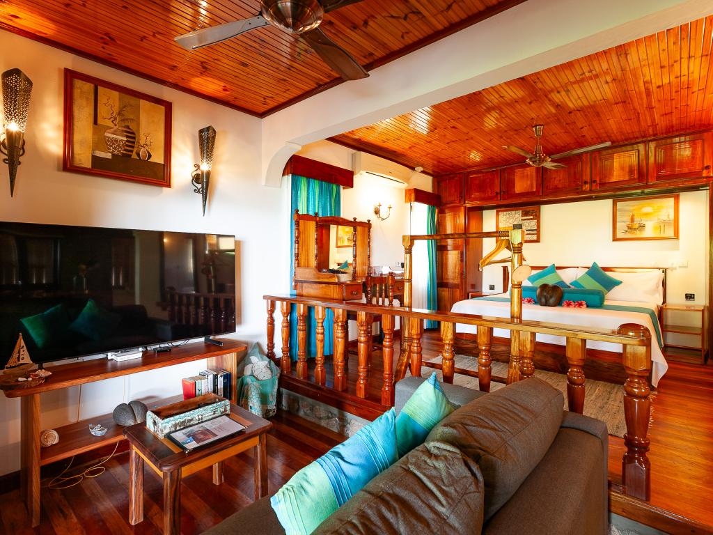 Paragon Luxury Villa - Photo 4