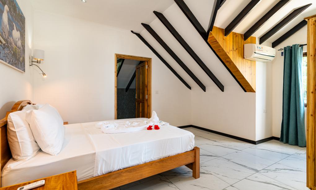 Jolie View - Dachgeschosswohnung