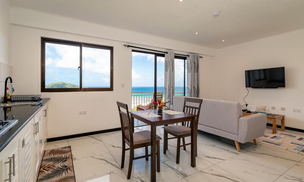 Jolie View - 1-Schlafzimmer-Appartement (Zweite Etage)