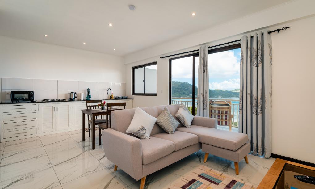 Jolie View - 1-Schlafzimmer-Appartement (Zweite Etage)