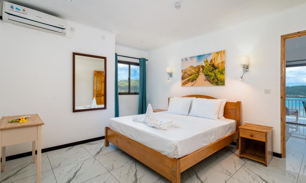 Jolie View - 1-Schlafzimmer-Appartement (Dritte Etage)